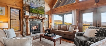 Astonishing Views, Hot Tub, Pool Table