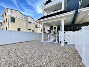 Exterior - Stunning  Townhome, Private Elevator, Expansive Bay Views! (Sea Isle City)
