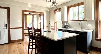31+Day Stay. 15min dr to Med District, W/S Loop. 20min dr to Museums, MDWAirport