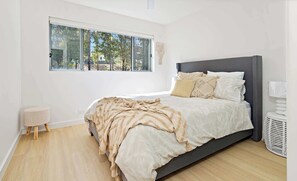 3 chambres, fer et planche à repasser, accès au Wi-Fi (inclus)