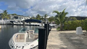 Unclassified image, 2 of 40, button - 5. Key Largo Waterfront Studio / Kayak & Reef (Key Largo)