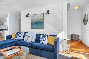 TV - Big Wave: Sunny, Oceanfront Home with Awe-Inspiring Views (Oak Island)