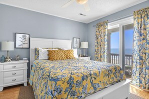 5 bedrooms, Internet, bed sheets - Big Wave: Sunny, Oceanfront Home with Awe-Inspiring Views (Oak Island)