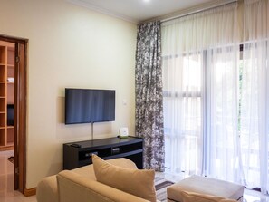 Living area - Modern style furnished apartments for long and short term rentals. (Blantyre)