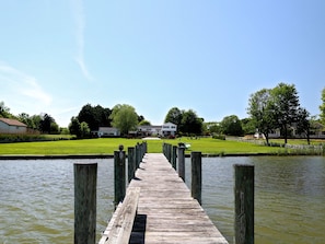 Property grounds - Kent Island Waterfront | Private Dock | Pool | Outdoor Dining | Stunning View (Stevensville)
