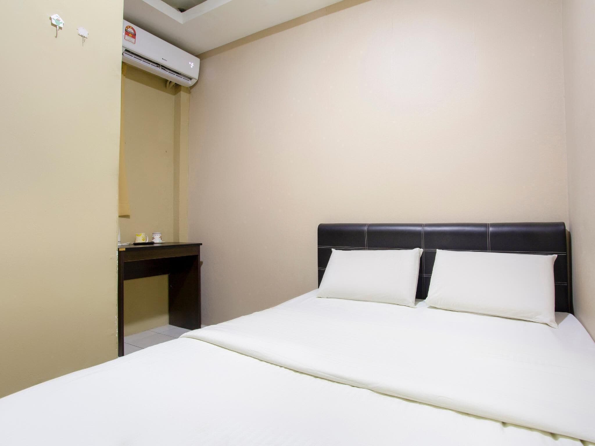 Basic Double Room | Seterika/papan seterika 