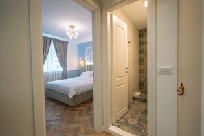 3 bedrooms, iron/ironing board, free WiFi, bed sheets - History Museum Apartment (Bucharest)