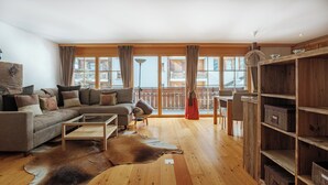 Condo tiện nghi đơn giản | 3 phòng ngủ, bộ đồ giường cao cấp, chăn bông, phòng cách âm 