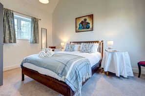 2 Schlafzimmer, Schreibtisch, Bügeleisen/Bügelbrett, WLAN