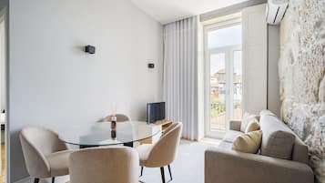 Standard Apartment | Living area | LCD TV