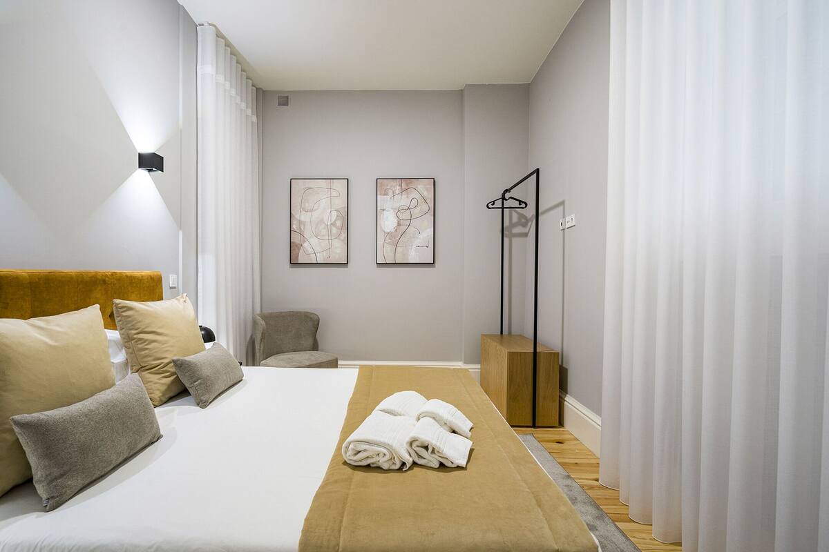 Familienapartment | Allergikerbettwaren, laptopgeeigneter Arbeitsplatz, kostenloses WLAN