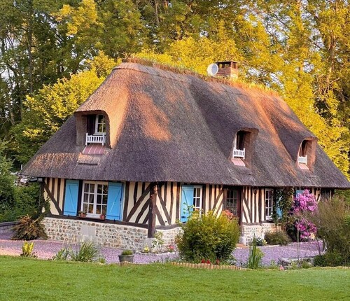 Chaumière typique et sa dépendance proche Honfleur et Deauville 