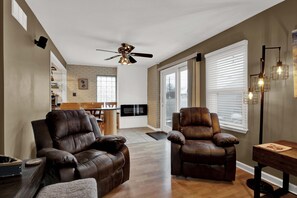 Smart TV, fireplace, video games, ping pong