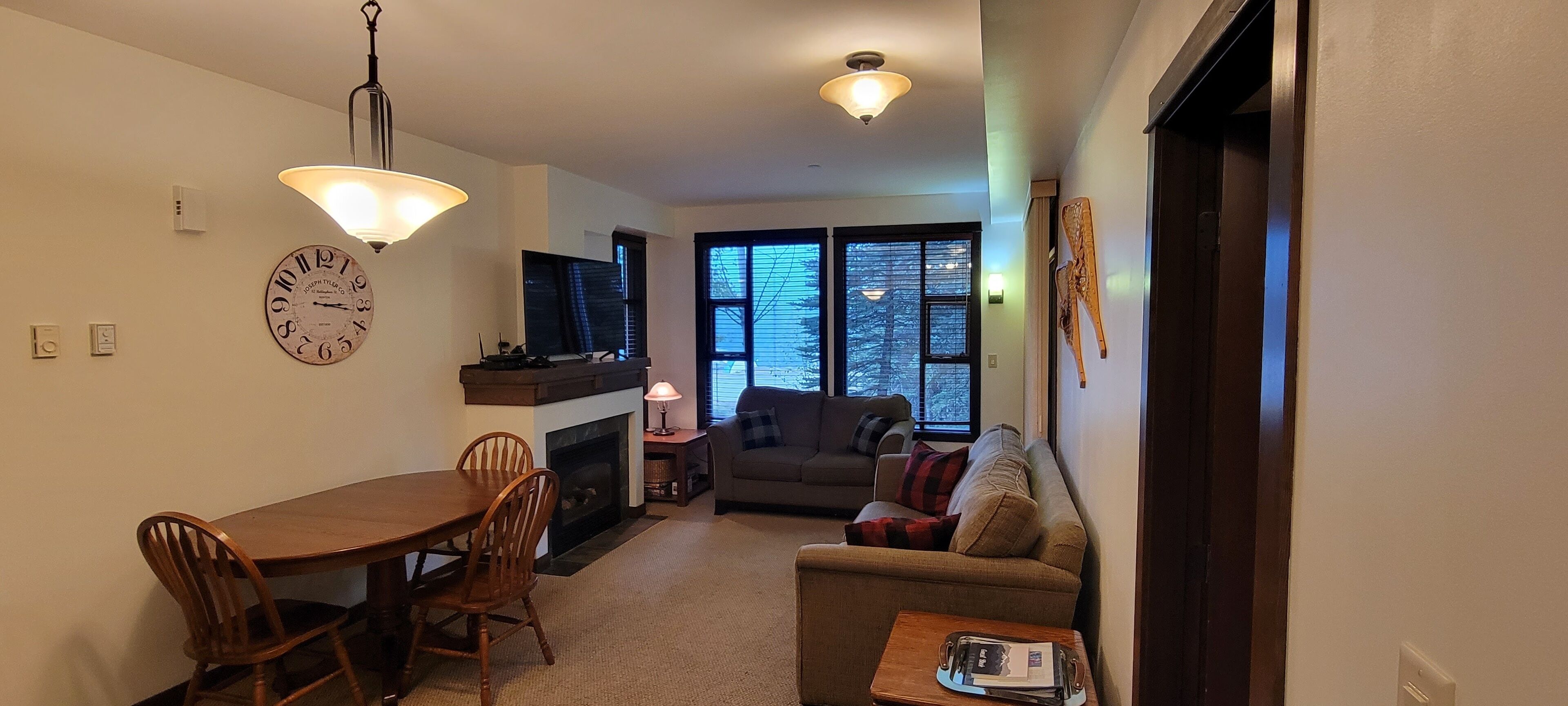 TV, fireplace, DVD player