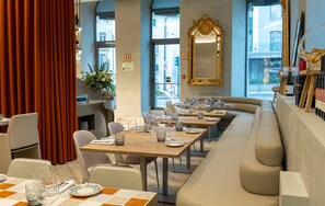 Food court - Dos Reis by The Beautique Hotels (Lisbon)
