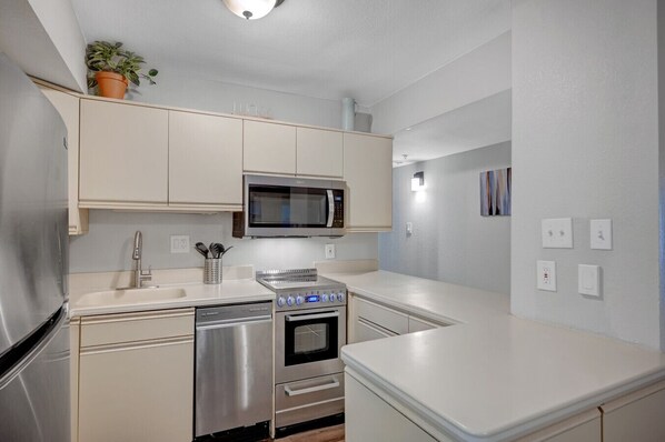 Fridge, microwave, oven, dishwasher