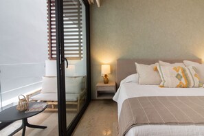Kamar Keluarga | Brankas, Wi-Fi gratis, dan seprai linen