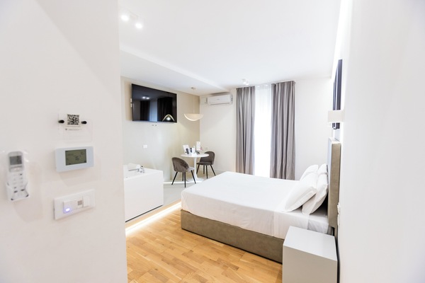 Camera Queen Superior