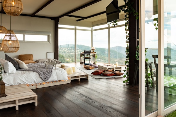1 habitación, ropa de cama de alta calidad, cubrecamas y minibar