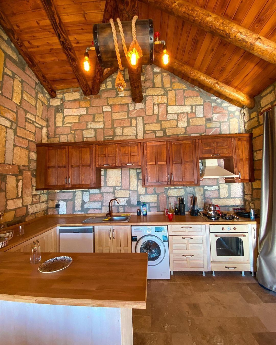 Villa, 3 Bedrooms, Pool Access, Lake View | Private kitchen | Mini-fridge, high chair