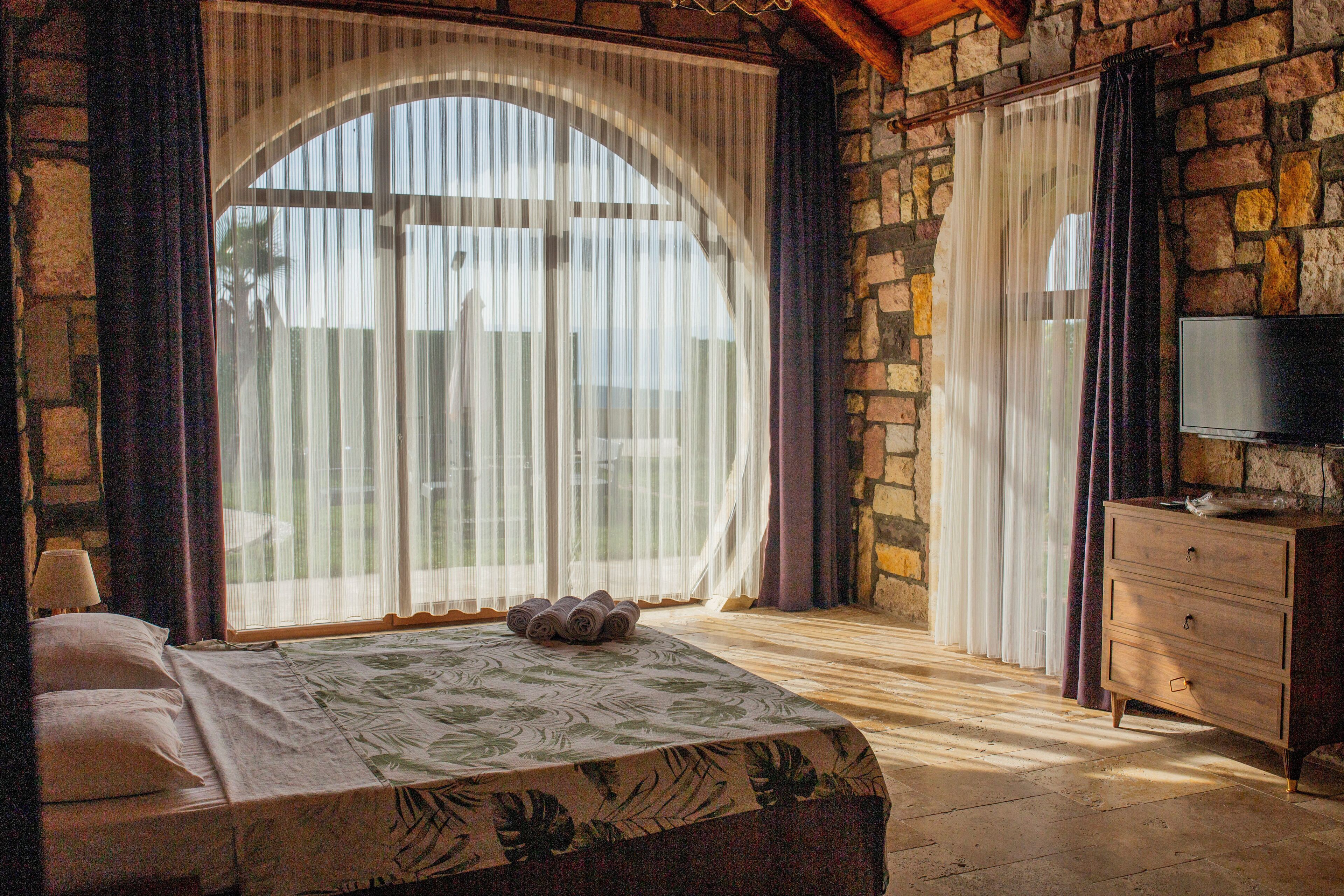 Villa, 3 Bedrooms, Pool Access, Lake View | Desk, free WiFi