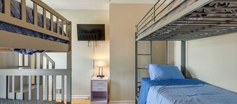 Baltimore Townhome Near Oriole Park w/ A/C!