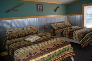 6 bedrooms, bed sheets