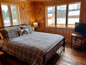 3 bedrooms, free WiFi, bed sheets
