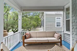 Terrace/patio - Beautiful Balcony one bedroom  steps to downtown River Walk ! (Wilmington)