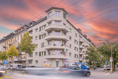 E68 - 1 bedroom apartment in Zurich West