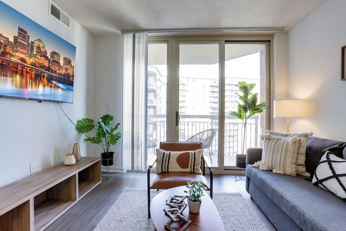 Comfort Apartment, 1 Bedroom, City View | Living area