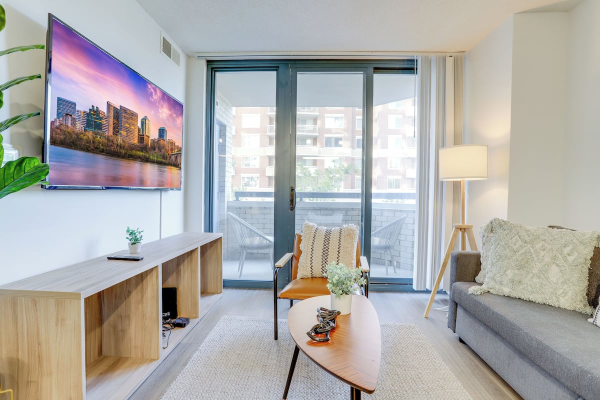 Comfort Apartment, 1 Bedroom, City View | Living area