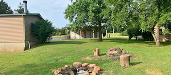 Sportsman's Meadow vacation home near Meramec River