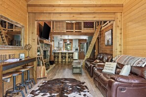 Smart TV, fireplace, video games, books