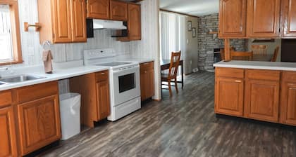 Sunset Ridge perfect vacation home near Meramec River