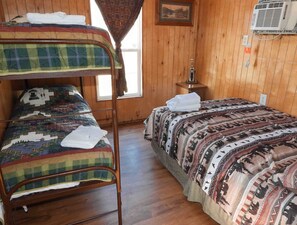 6 chambres, draps fournis