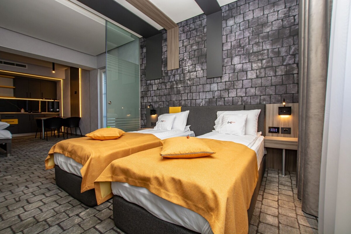 Down comforters, in-room safe, blackout drapes, soundproofing