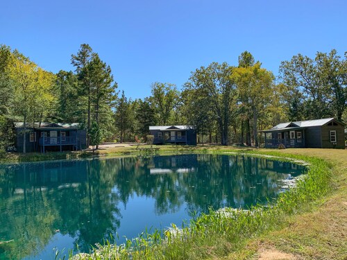 Fletcher's Village Group Cabin rental near Meramec River.