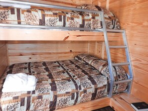 9 bedrooms, bed sheets