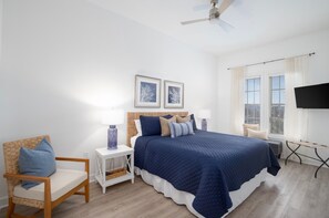 3 bedrooms, desk, iron/ironing board, WiFi - 5 star 3BR/2BA on 30A between Rosemary & Alys Beach - Heated Pool (Rosemary Beach)