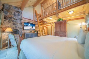 6 bedrooms, free WiFi, bed sheets - Beautiful 6-bed House in Keystone (Keystone)