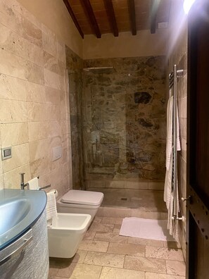 Room, 1 Bedroom, Smoking | Bathroom