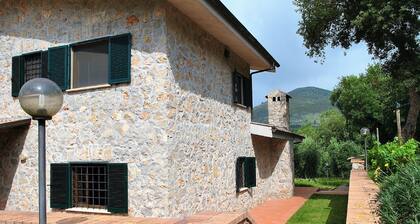 Villa Il Casolare Country House With Pool on Sperlonga's Hill