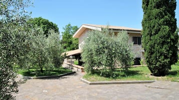 Villa, 4 Bedrooms, Private Pool, Garden View | Exterior