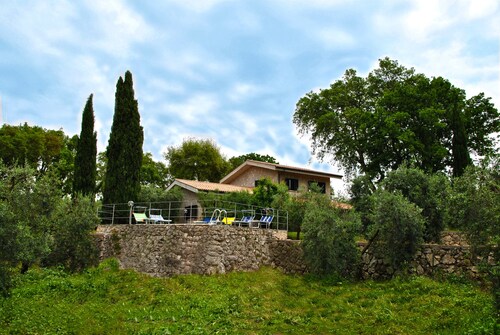 Villa Il Casolare Country House With Pool on Sperlonga's Hill