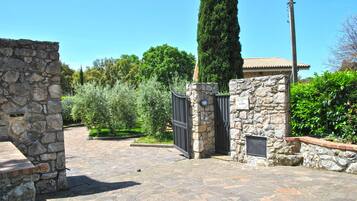 Villa, 4 Bedrooms, Private Pool, Garden View | Property entrance