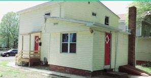 Shared Dormitory, 1 Bedroom | Exterior detail - Room-black-white Rm By Yale U (New Haven)
