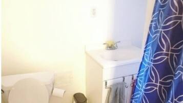 Dormitorio compartido, 1 habitación | Baño