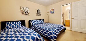 2 bedrooms, iron/ironing board, WiFi, bed sheets