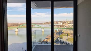 Luxury Apartment | Terrace/patio